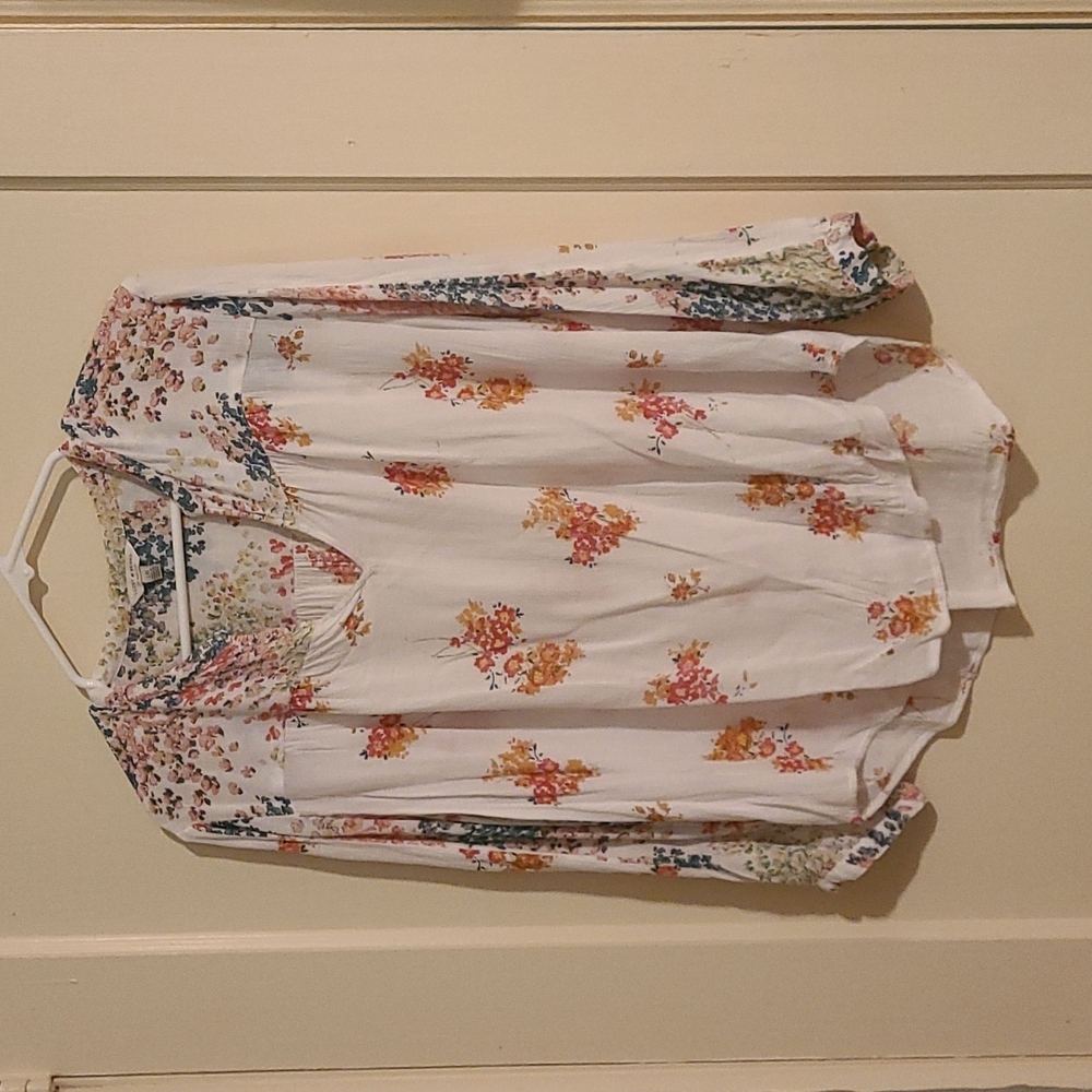 Beautiful Lucky Brand blouse